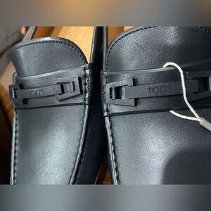 Brand New Black Tod’s size 8